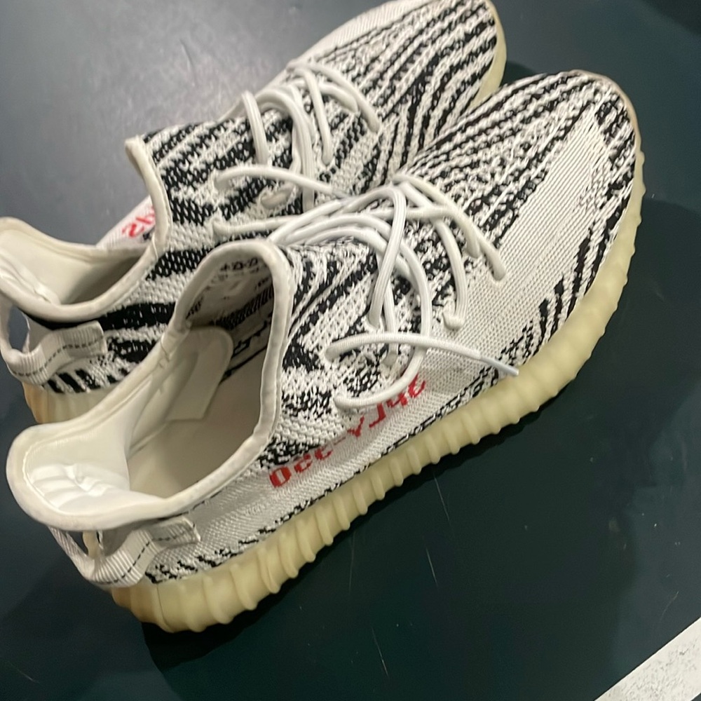 Yeezys 350 Zebra Size 10